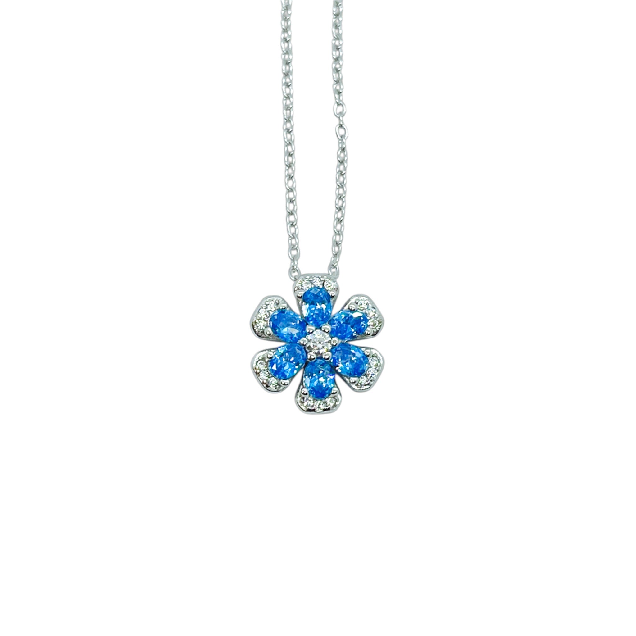 Collana a fiore azzurro con pavé laterale