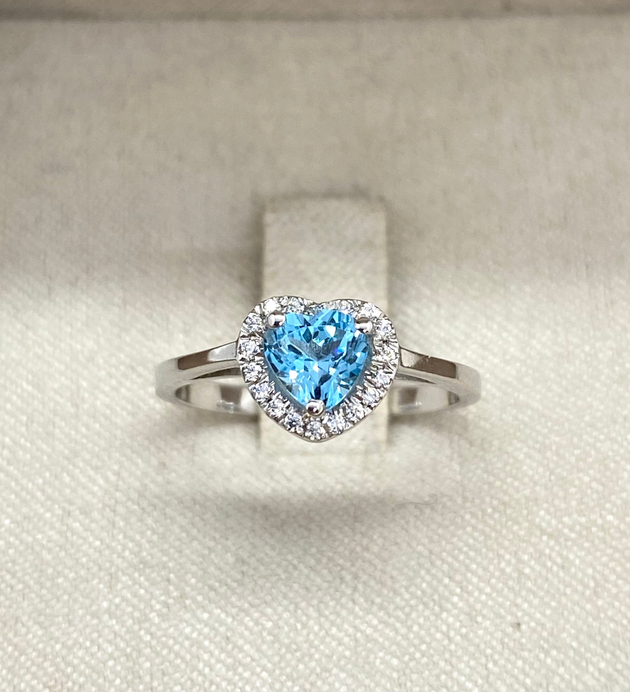 Anello cuore scintillante con topazio naturale - Shine Gioielli