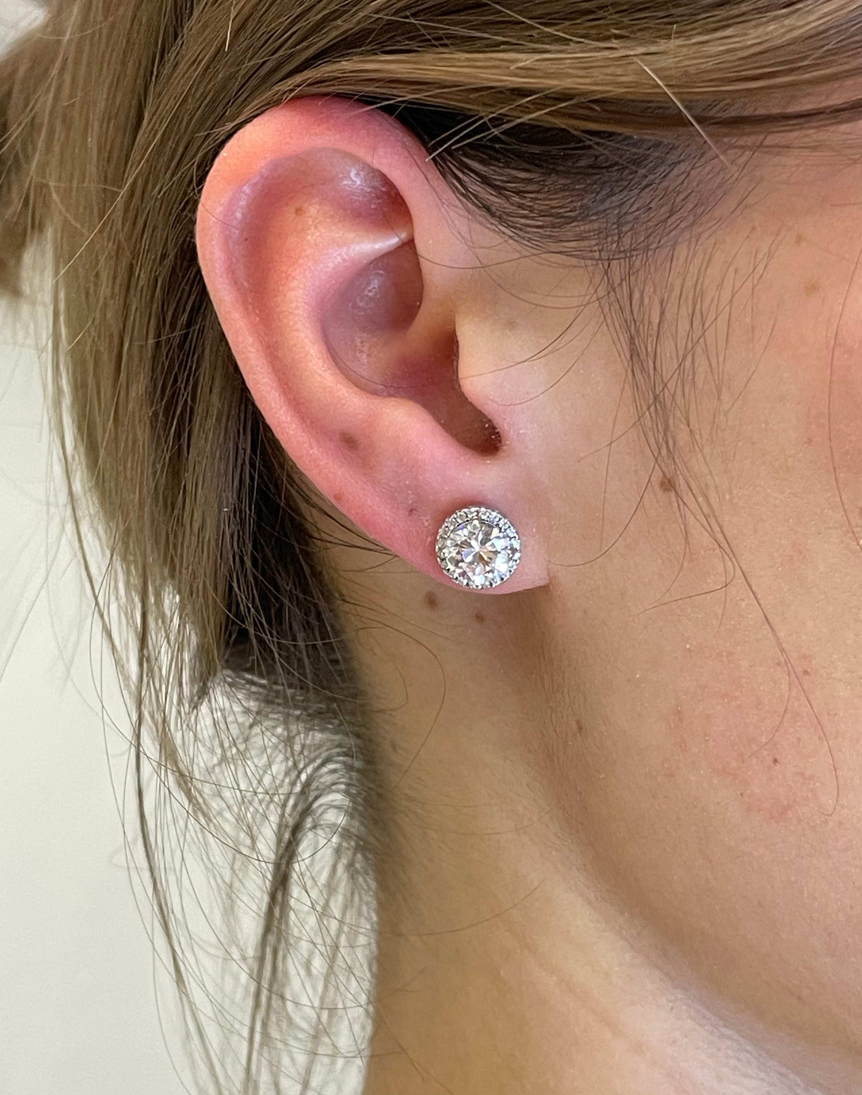 Orecchini punto luce luminosi