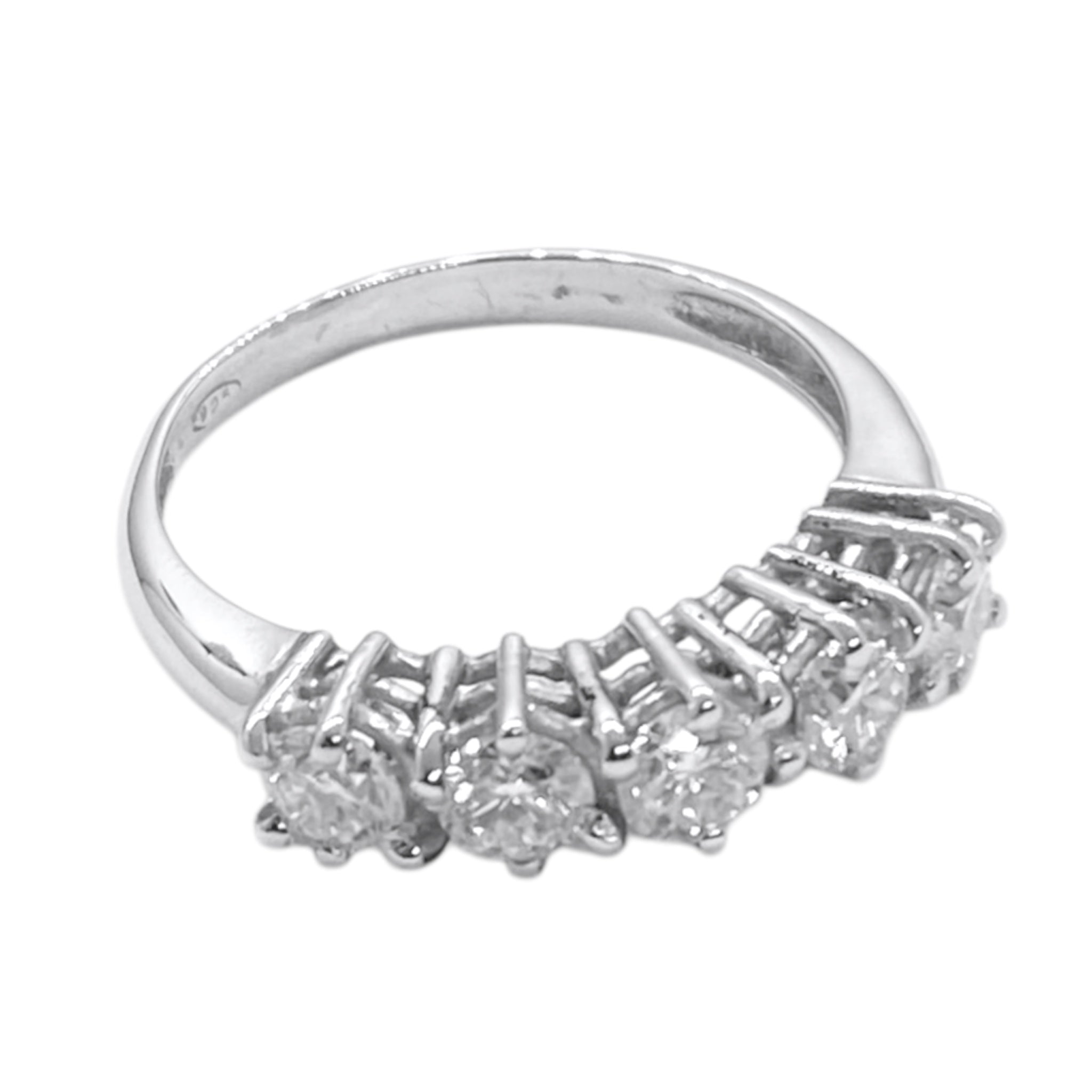 Anello semi Veretta con moissanite