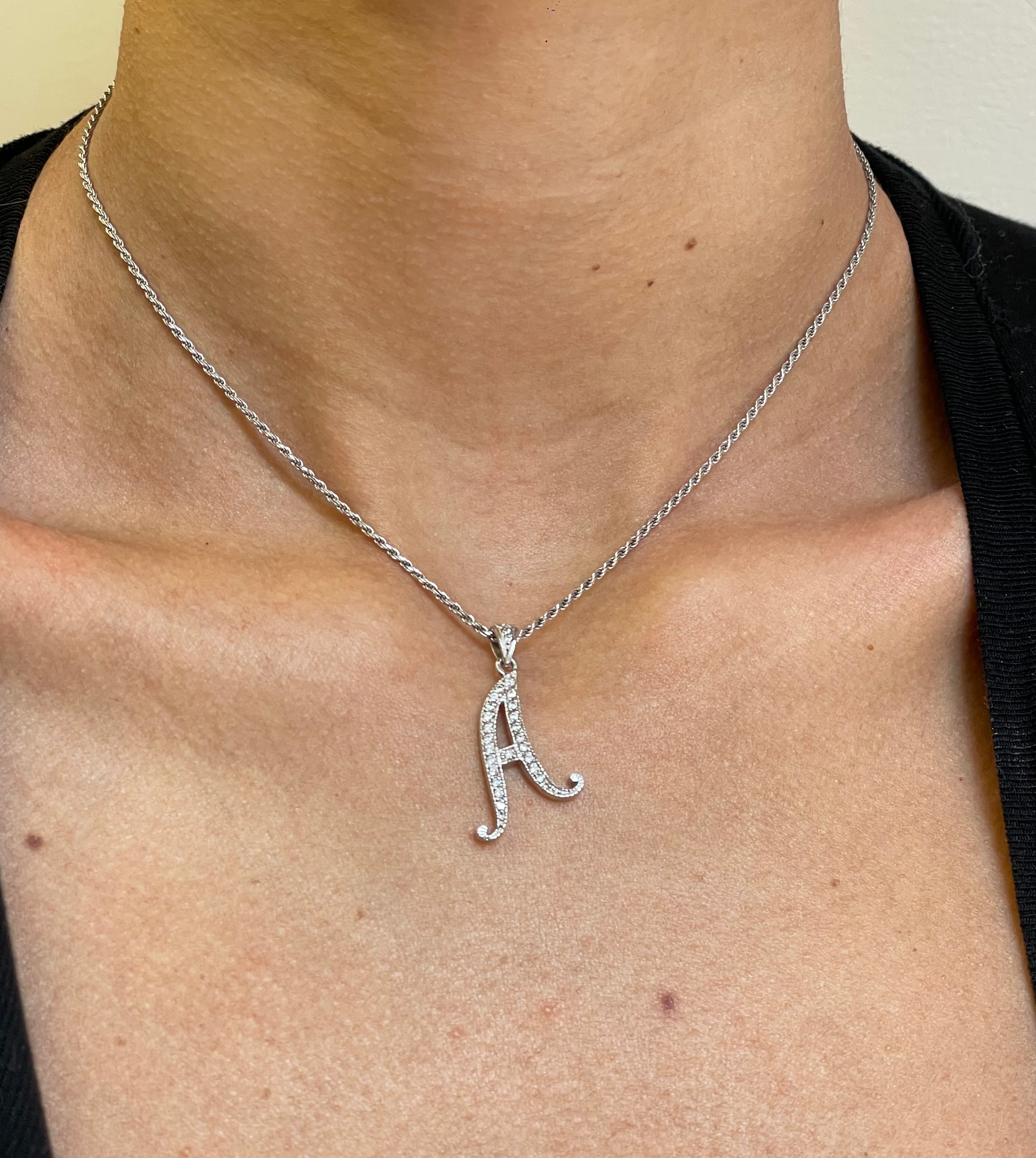 Collana iniziale luminosa