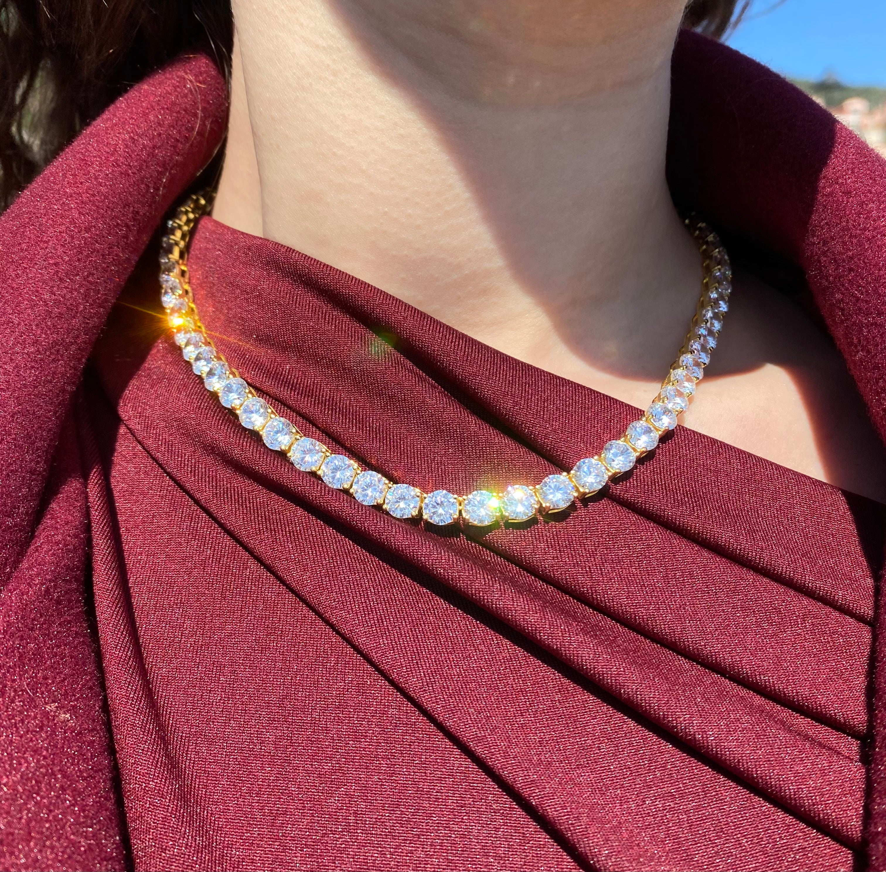 Collana tennis luxury con pietre luminose