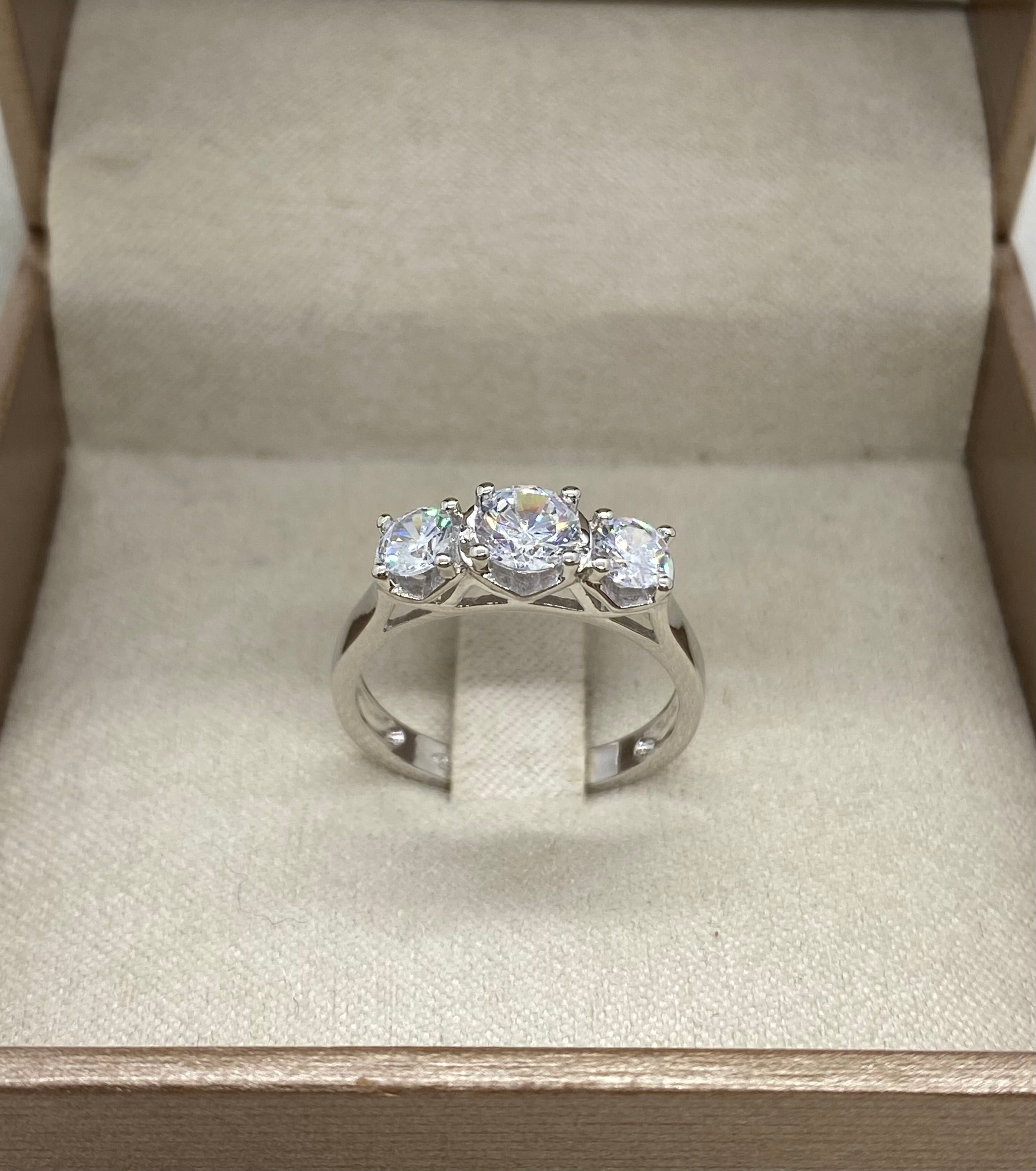 Anello Trilogy cuori degradè - Shine Gioielli