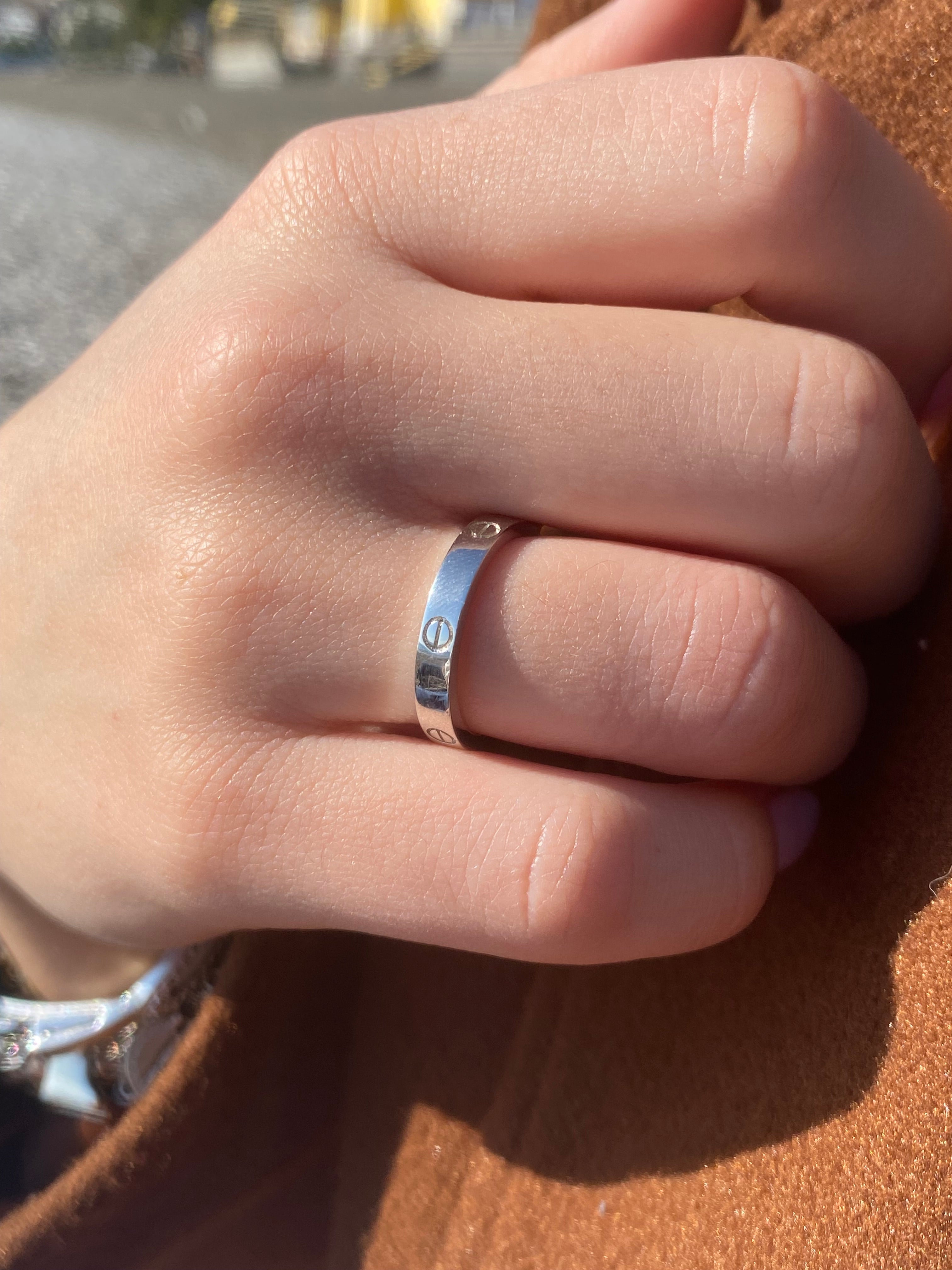 Anello fascia con viti - Shine Gioielli