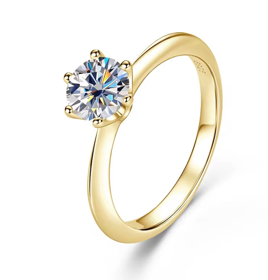 Anello solitario 6 griffe con Moissanite luminosa