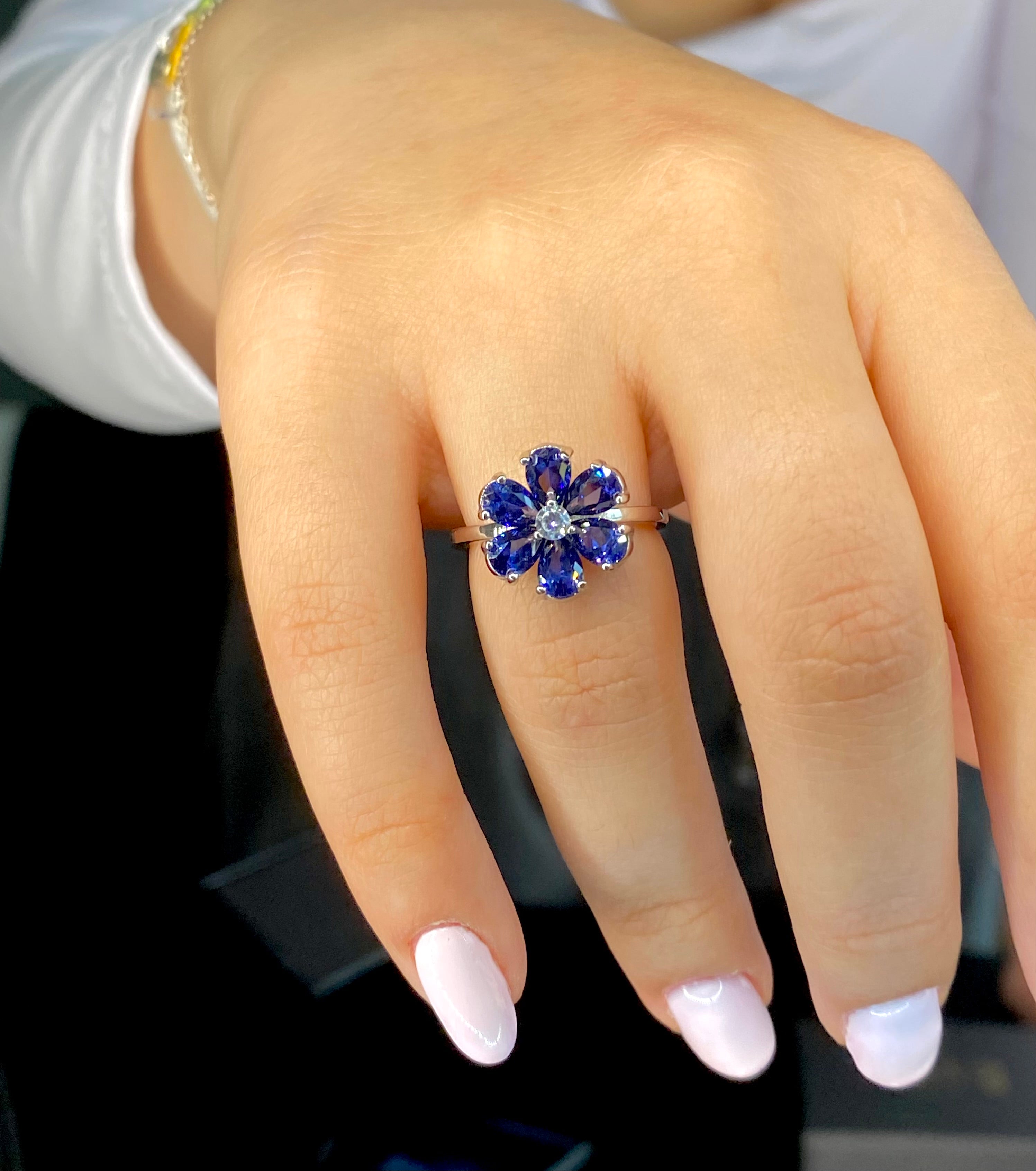 Anello petali blu luccicanti - Shine Gioielli