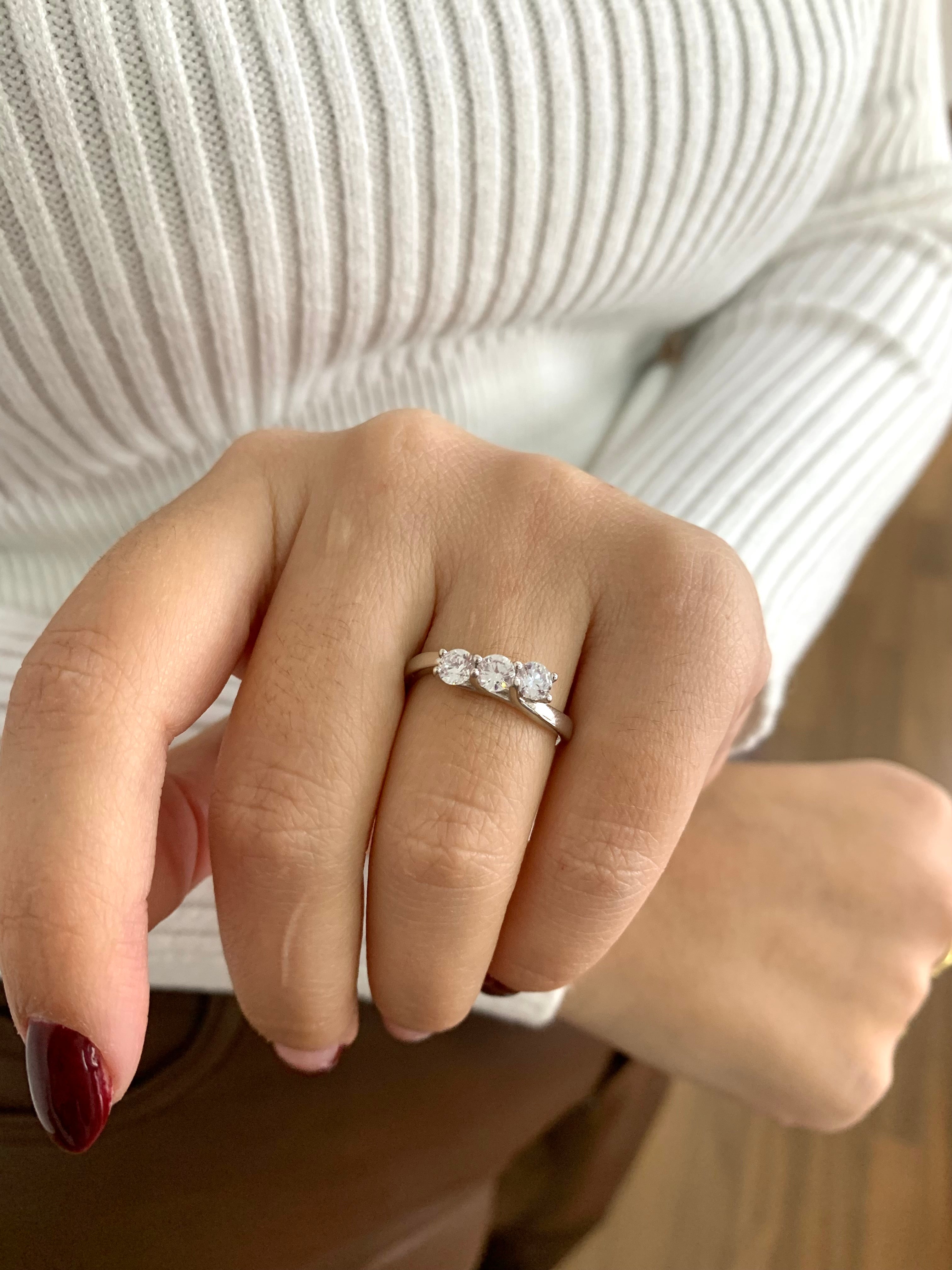 Anello Trilogy incrociato