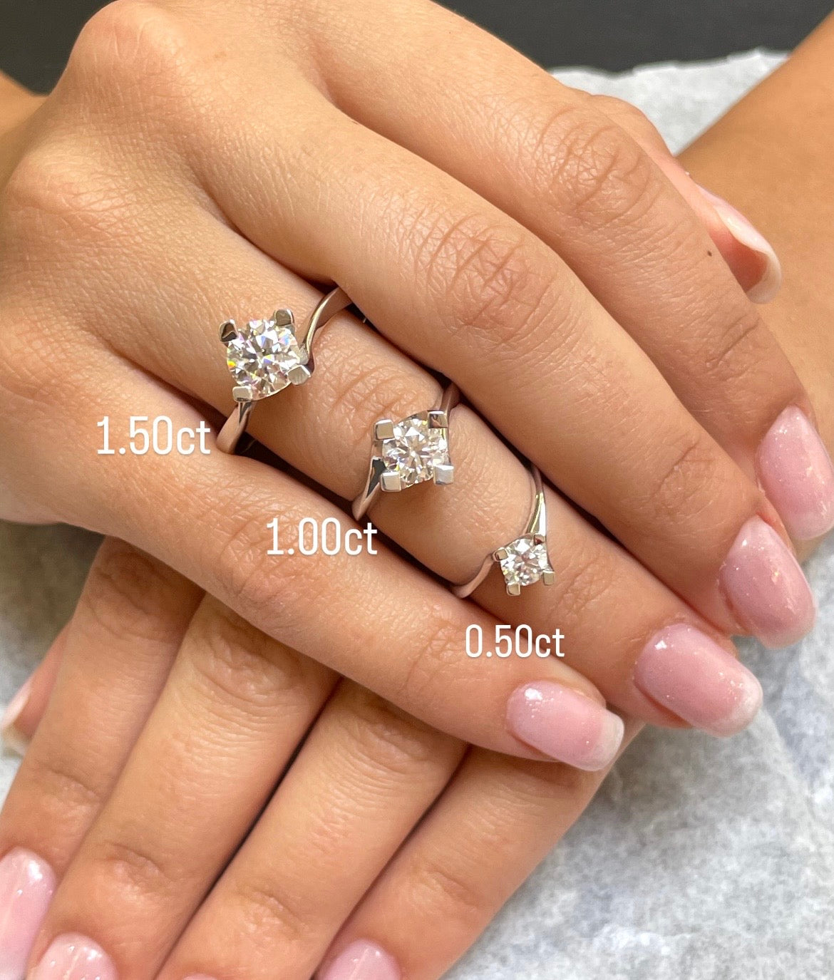 Anello solitario shine squadrato con moissanite luminosa