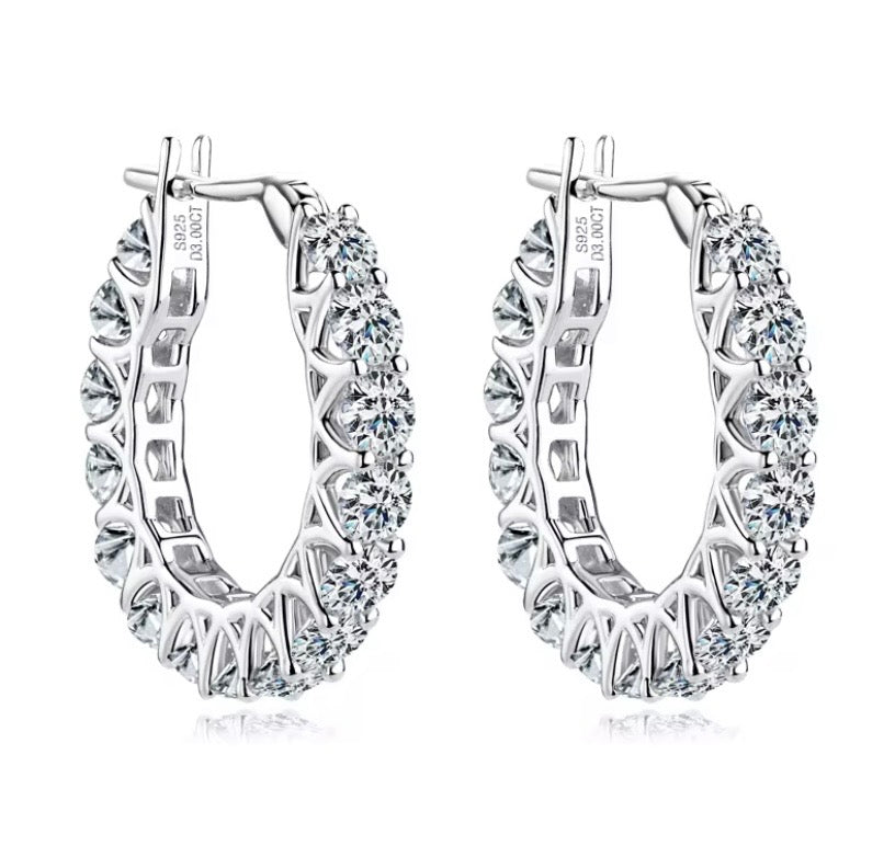 Orecchini a cerchio in moissanite scintillante
