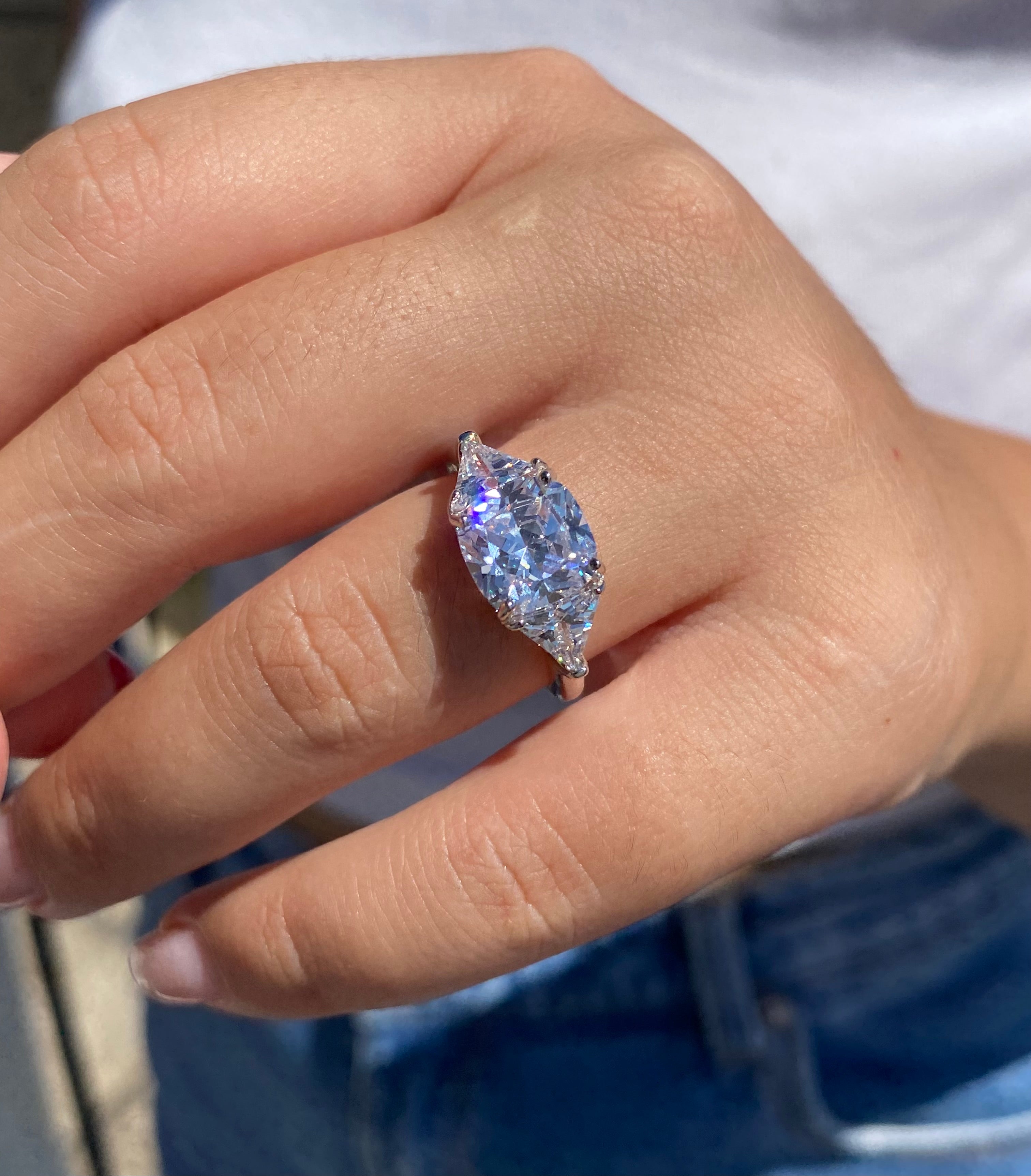 Exclusive luminous ring