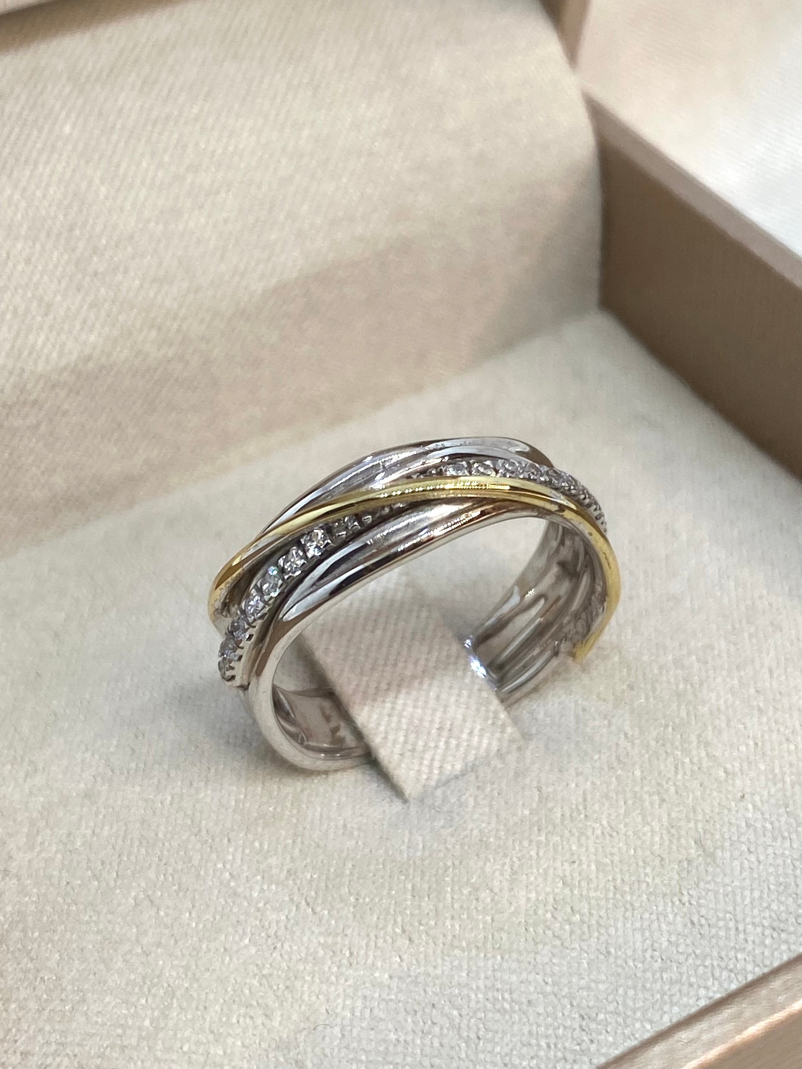 Two-tone thread ring of life