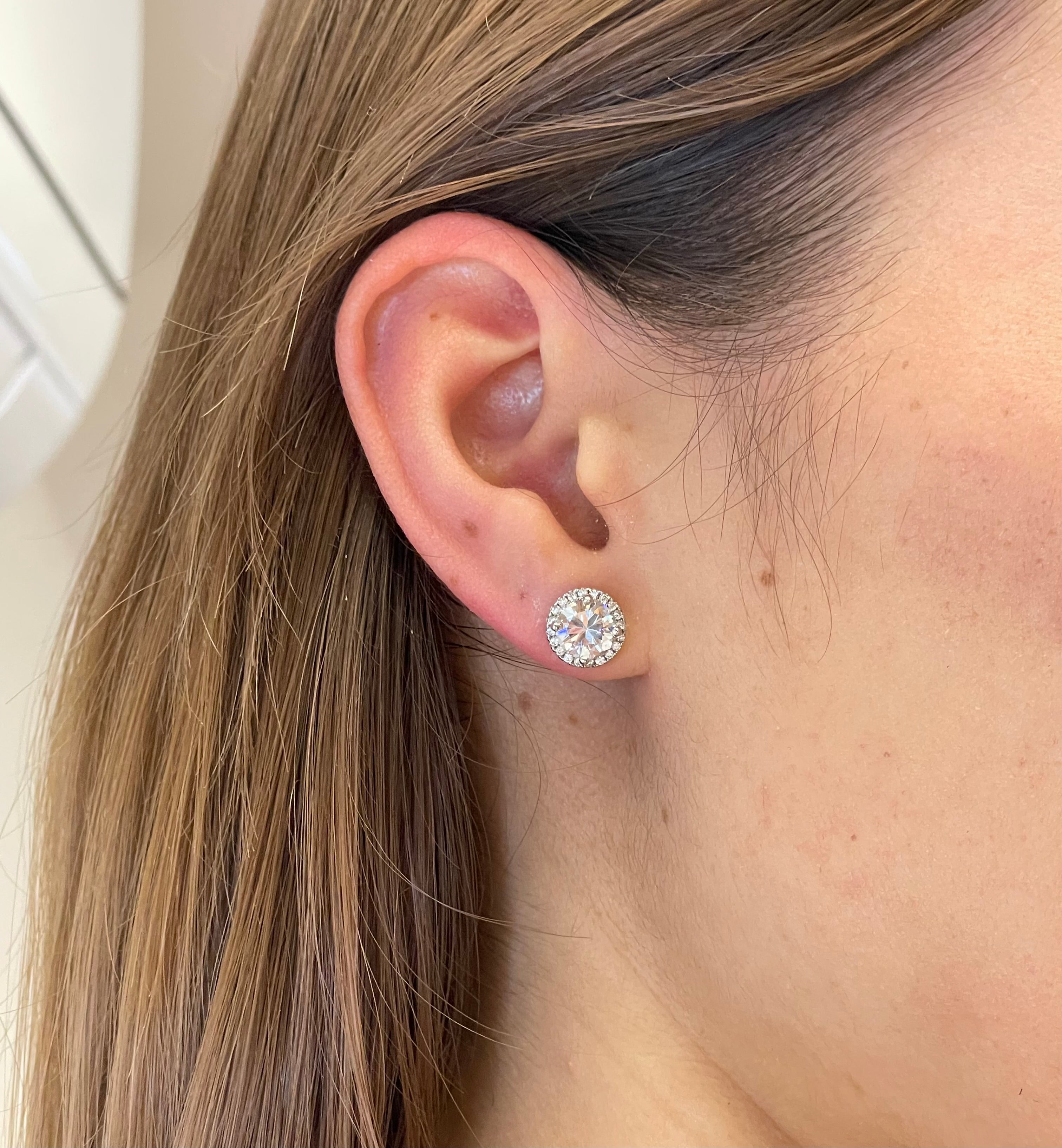 Orecchini punto luce luminosi