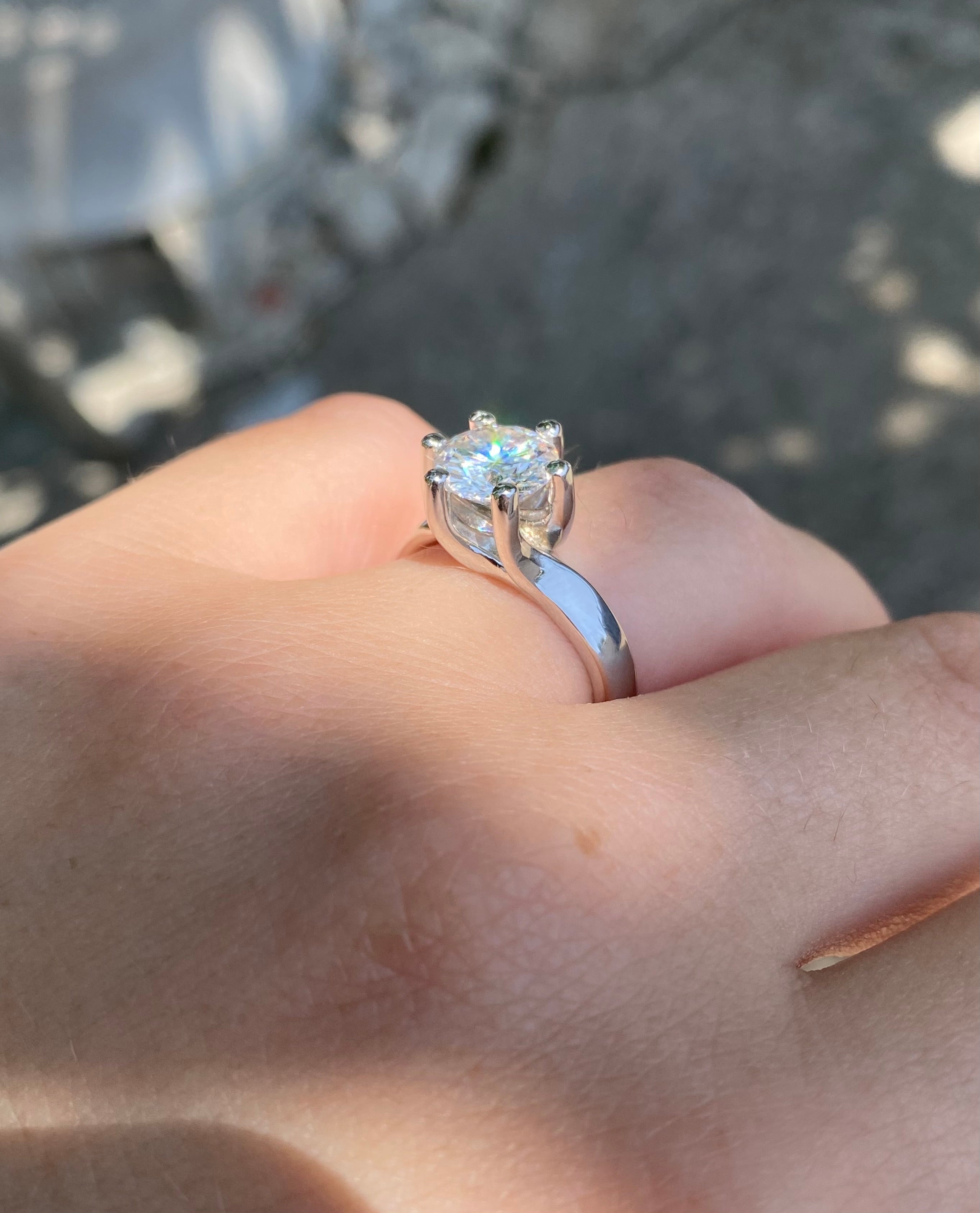 Anello solitario 2CT con moissanite