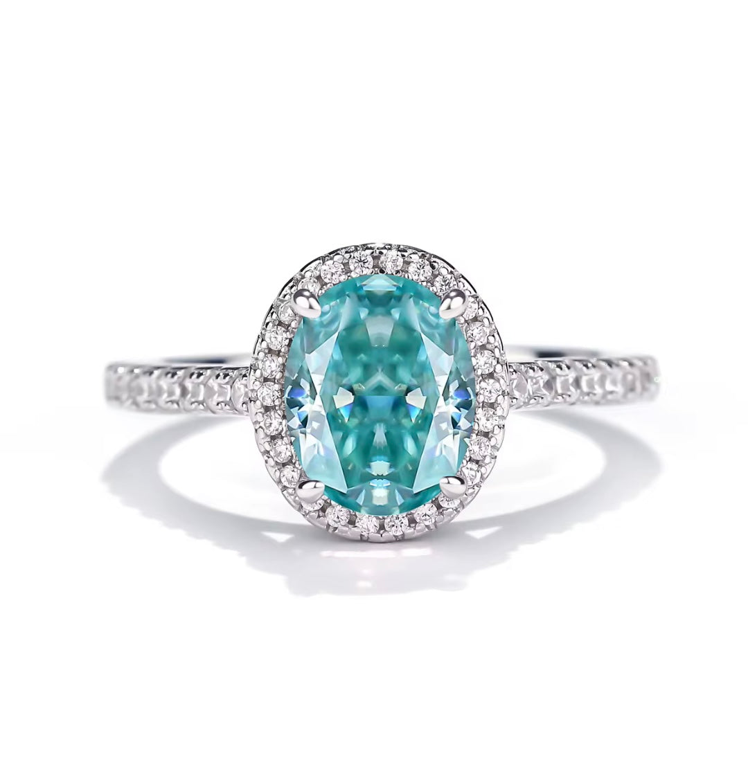 Oval ring with 2CT blue moissanite