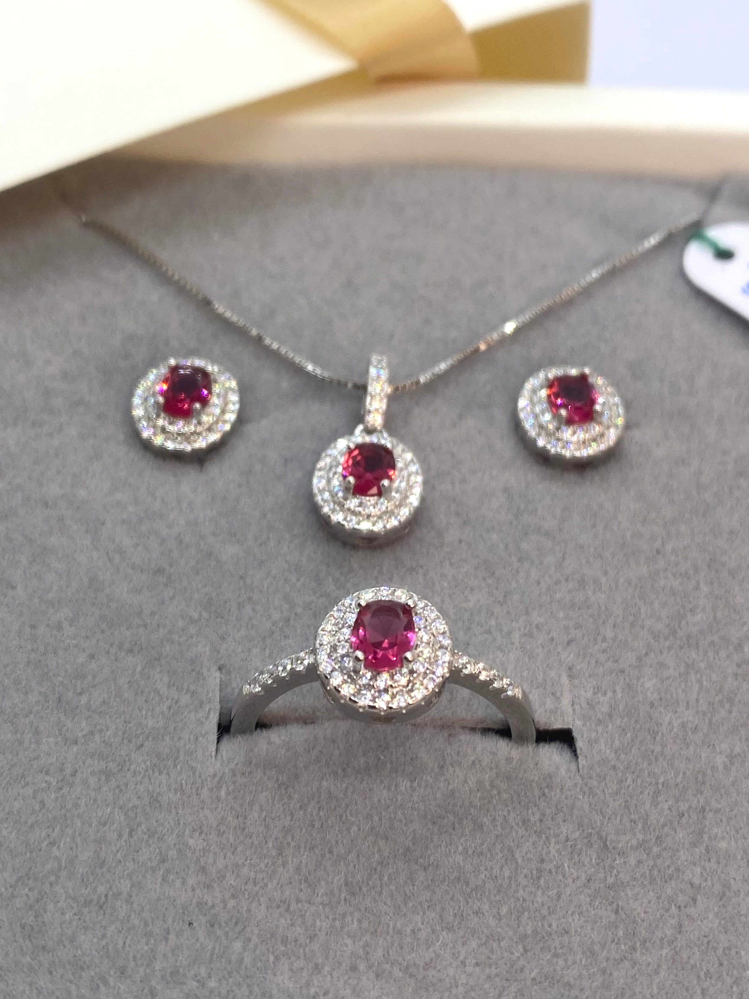 Ruby red luxury set