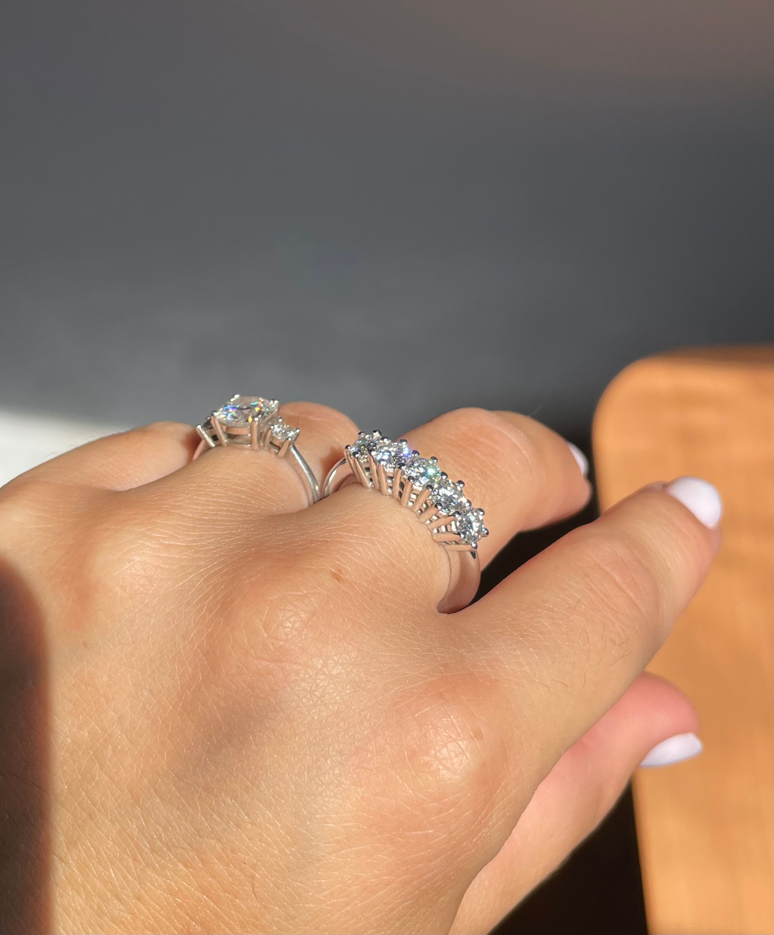 Anello semi eternity in Moissanite con pietre da 4,5mm certificate GRA