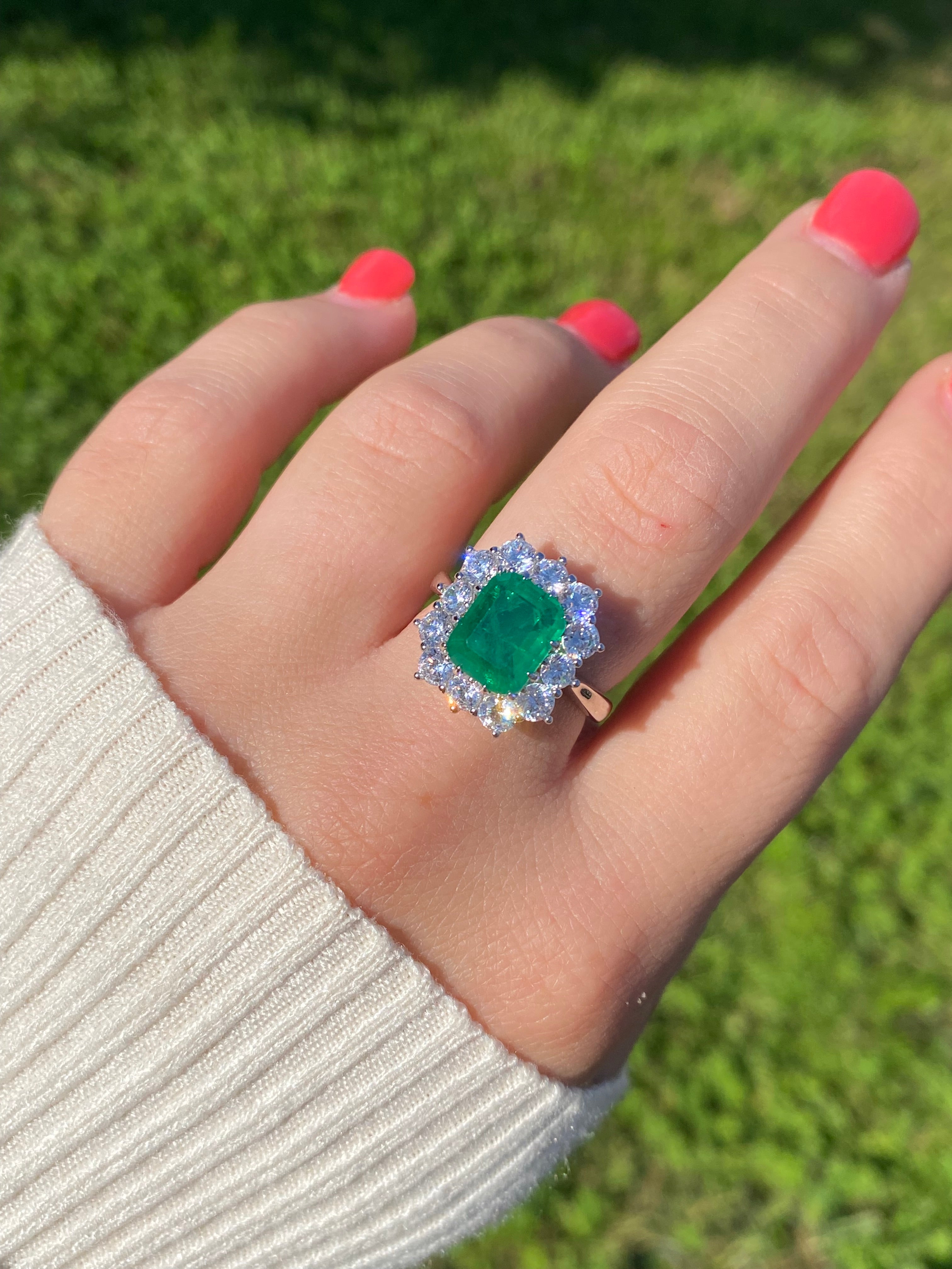 Anello rettangolare con quarzo verde smeraldo