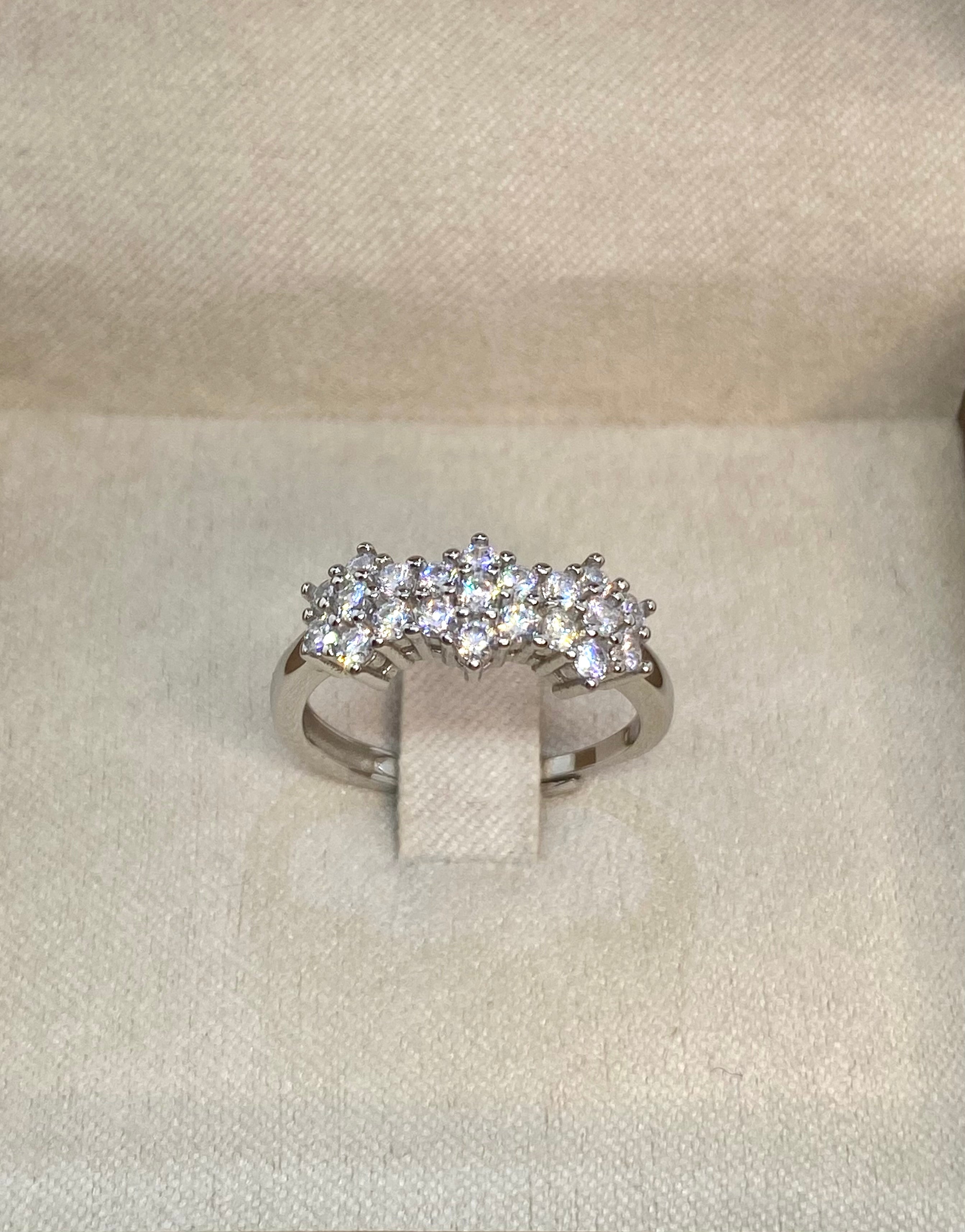 Anello Trilogy pavé