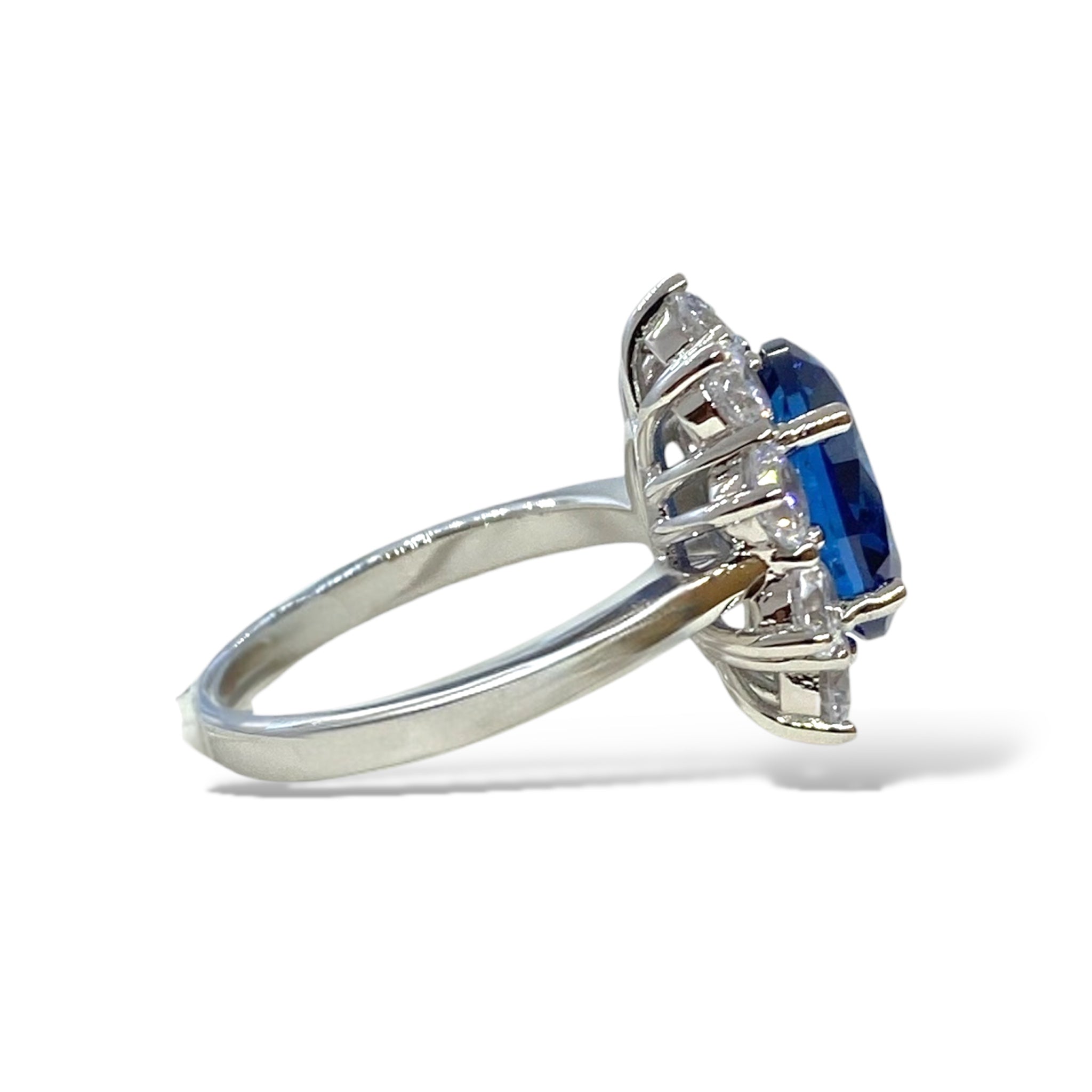 Diana ring big variant