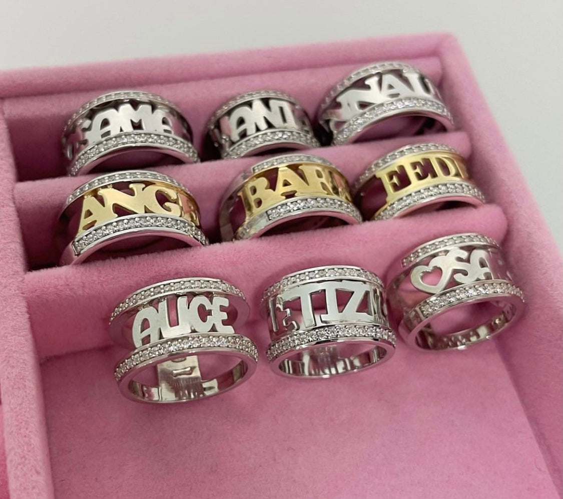 Personalized band ring