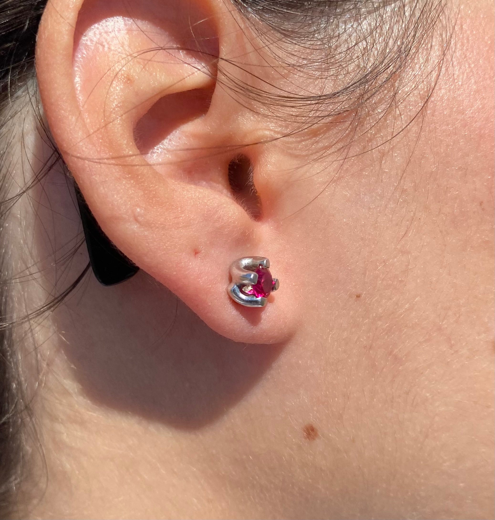 Synthetic ruby ​​earrings