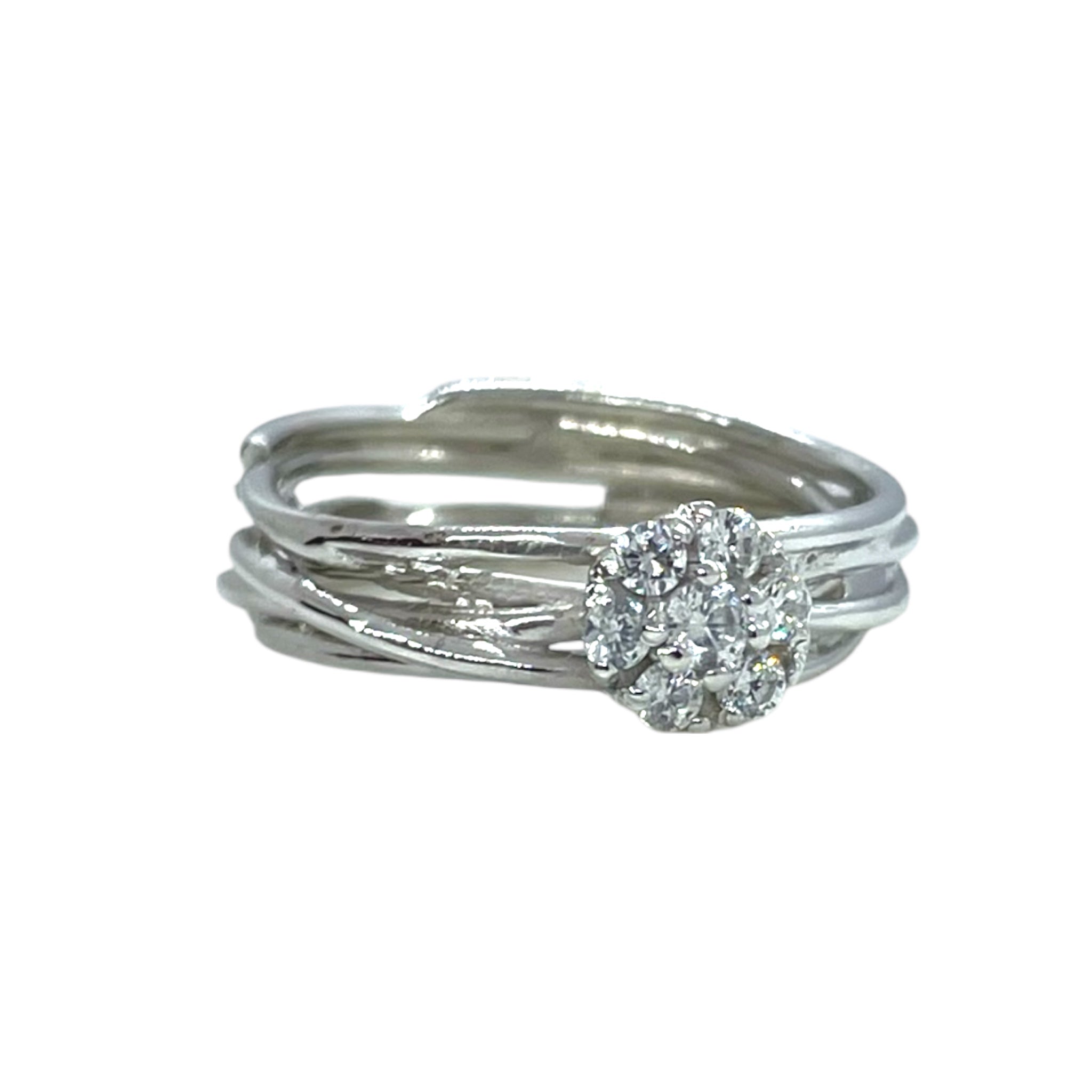 Anello filo della vita con fiore luminoso