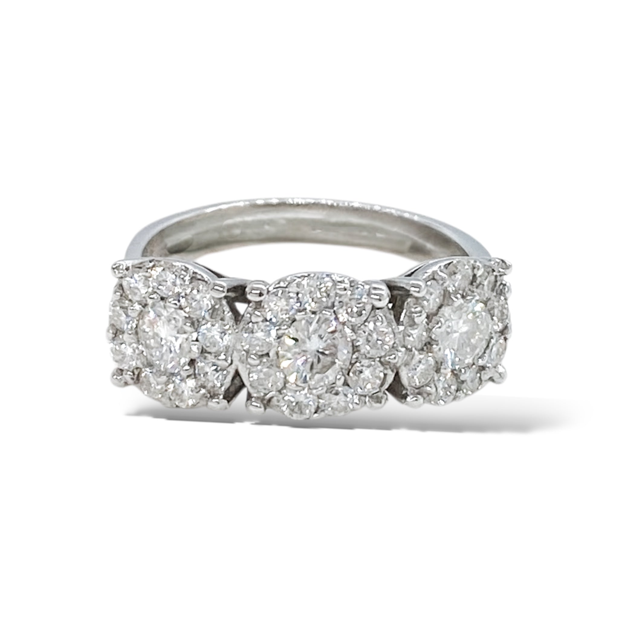 Anello Trilogy a fiore squadrato con moissaniti