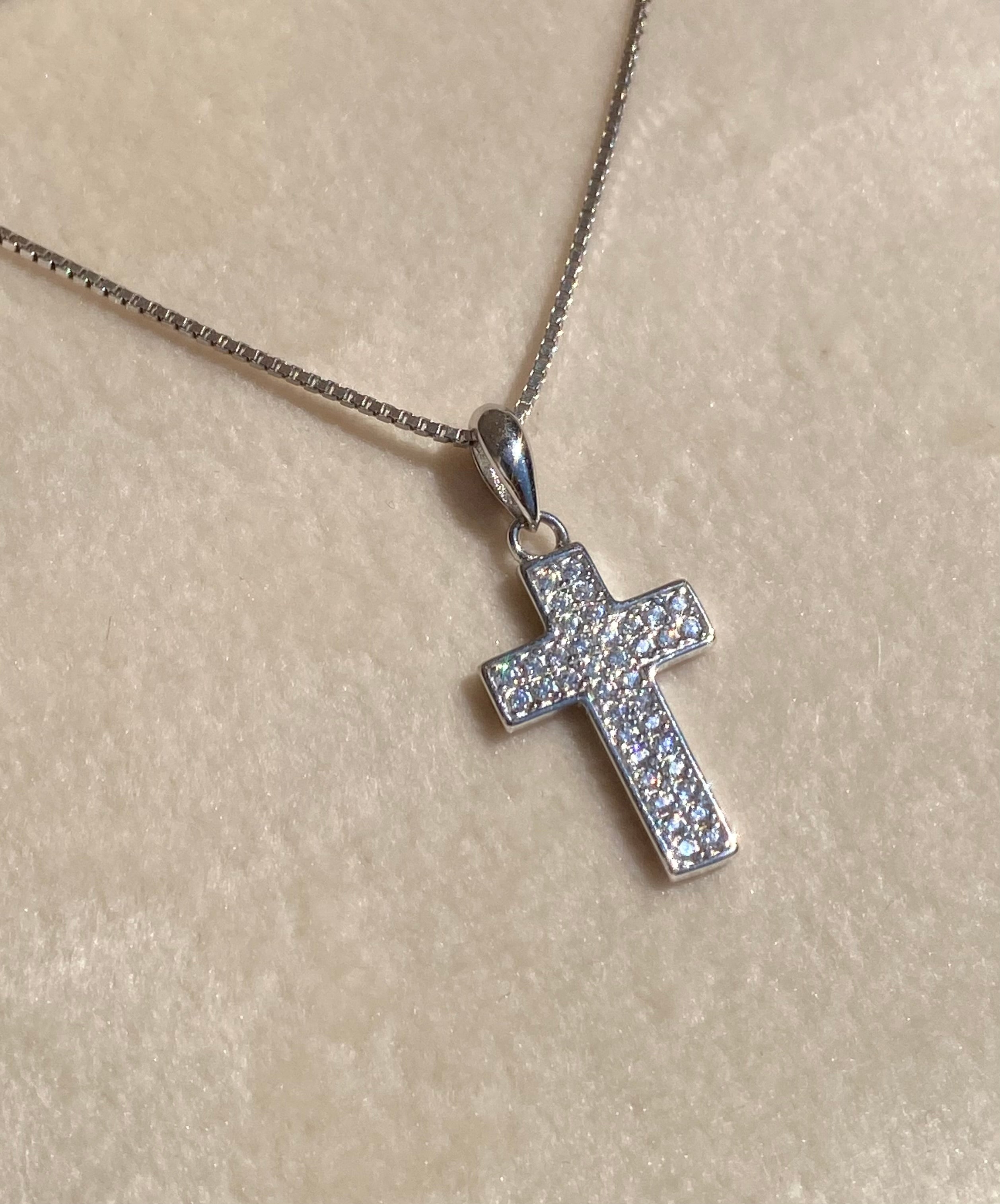 Collana Croce con pavé