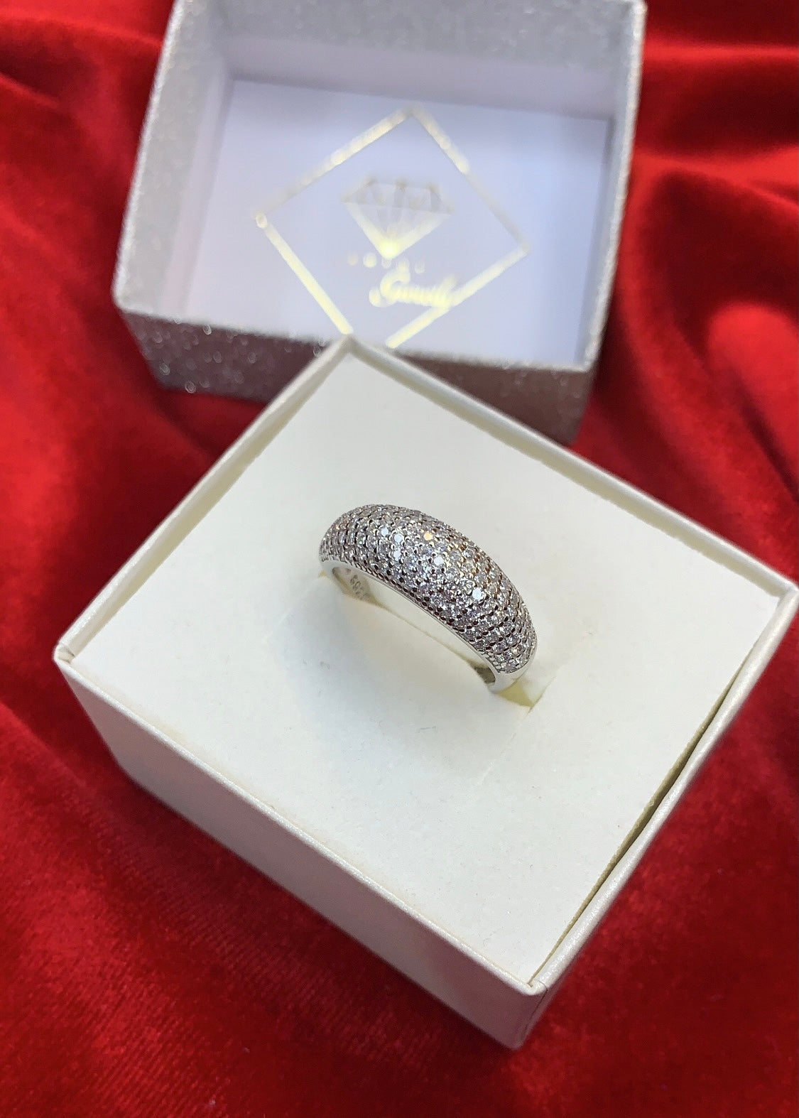 Sparkling Band Ring